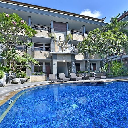Sandat Hotel Kuta Kuta  Ngoại thất bức ảnh
